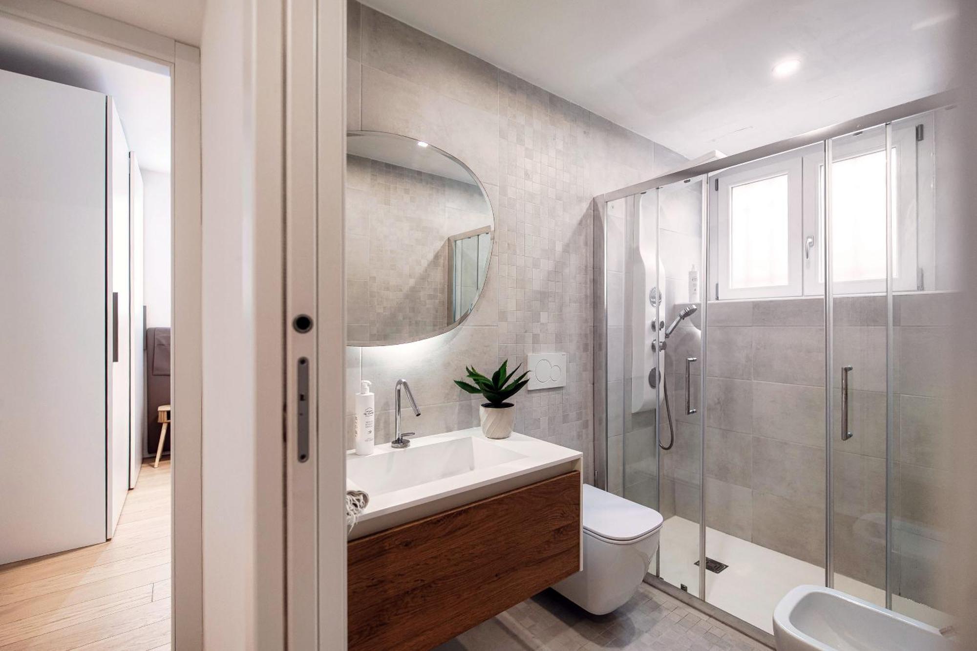 Appartement Rafael - By Myhomeincomo